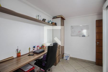 Casa de condomínio para alugar com 171m², 4 quartos e 2 vagasEscritório