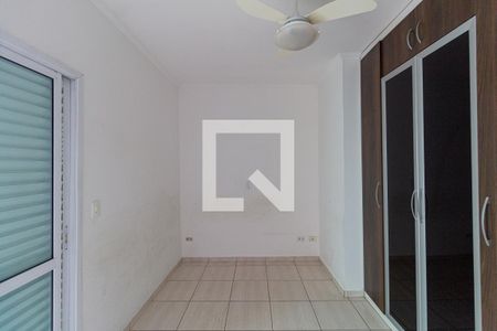 Casa de condomínio à venda com 180m², 3 quartos e 3 vagas Casa de condomínio à venda com 180m², 3 quartos e 3 vagasSuíte 2