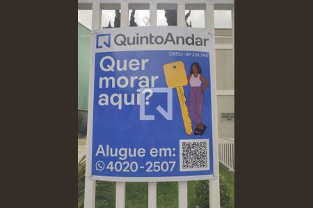 Casa de condomínio à venda com 180m², 3 quartos e 3 vagas Casa de condomínio à venda com 180m², 3 quartos e 3 vagasPlaca