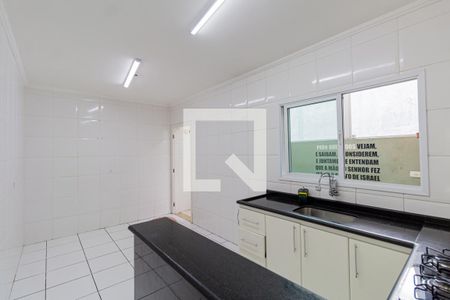 Casa de condomínio à venda com 180m², 3 quartos e 3 vagas Casa de condomínio à venda com 180m², 3 quartos e 3 vagasCozinha