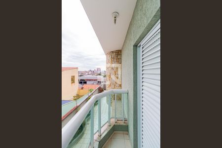 Casa de condomínio à venda com 180m², 3 quartos e 3 vagas Casa de condomínio à venda com 180m², 3 quartos e 3 vagasVaranda Suíte 2