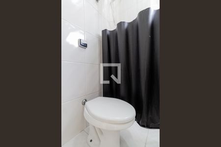 Banheiro Suíte 1 de casa de condomínio à venda com 3 quartos, 180m² em Vila Nova Savoia, São Paulo