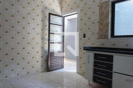Casa à venda com 120m², 2 quartos e 2 vagas Casa à venda com 120m², 2 quartos e 2 vagasCozinha