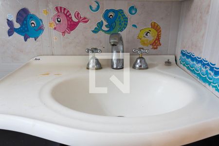 Casa à venda com 120m², 2 quartos e 2 vagas Casa à venda com 120m², 2 quartos e 2 vagasBanheiro