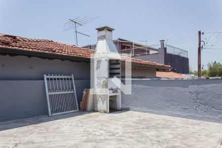 Casa à venda com 120m², 2 quartos e 2 vagas Casa à venda com 120m², 2 quartos e 2 vagasVaranda