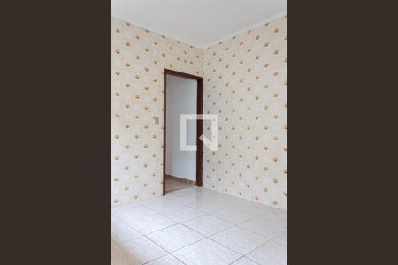 Casa à venda com 120m², 2 quartos e 2 vagas Casa à venda com 120m², 2 quartos e 2 vagasCozinha