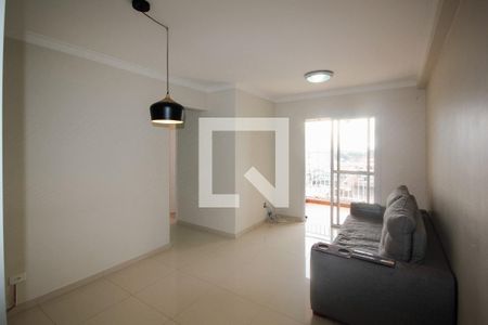 Sala de apartamento para alugar com 3 quartos, 69m² em Vila Caraguatá, São Paulo