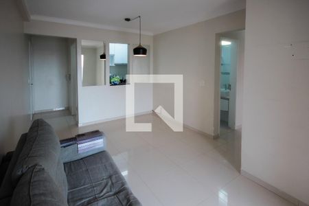 Sala de apartamento para alugar com 3 quartos, 69m² em Vila Caraguatá, São Paulo