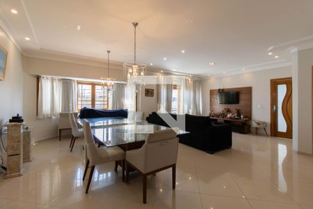 Sala de casa para alugar com 3 quartos, 280m² em Jardim Munhoz, Guarulhos