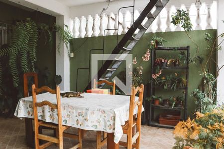 Casa à venda com 110m², 3 quartos e 1 vagaGaragem