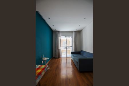 Sala de apartamento para alugar com 2 quartos, 50m² em Jardim Barro Branco, Cotia