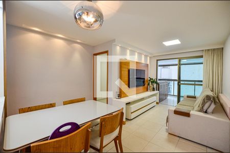 Sala de apartamento à venda com 2 quartos, 76m² em Icaraí, Niterói
