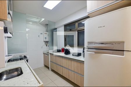 Apartamento à venda com 76m², 2 quartos e 2 vagasCozinha