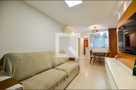 Sala de apartamento à venda com 2 quartos, 76m² em Icaraí, Niterói