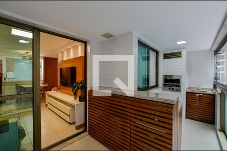 Apartamento à venda com 76m², 2 quartos e 2 vagasVaranda da Sala