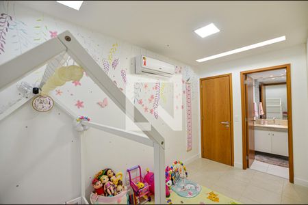 Apartamento à venda com 76m², 2 quartos e 2 vagasSuite 2