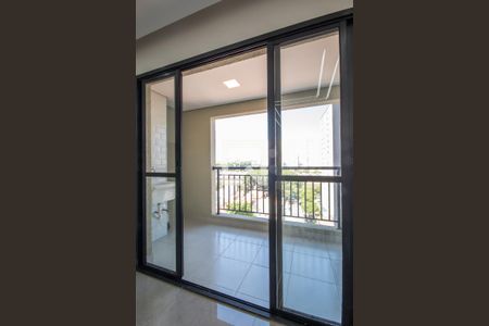 Sacada e área de serviço de apartamento à venda com 2 quartos, 42m² em Presidente Altino, Osasco