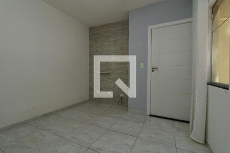 Sala de casa para alugar com 2 quartos, 125m² em Vila Curuçá, Santo André
