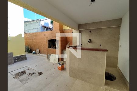 Casa à venda com 210m², 3 quartos e 1 vagaChurrasqueira