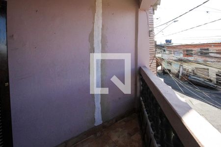 Casa para alugar com 120m², 3 quartos e 2 vagas Casa para alugar com 120m², 3 quartos e 2 vagasVaranda