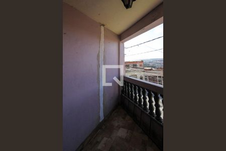 Casa para alugar com 120m², 3 quartos e 2 vagas Casa para alugar com 120m², 3 quartos e 2 vagasVaranda