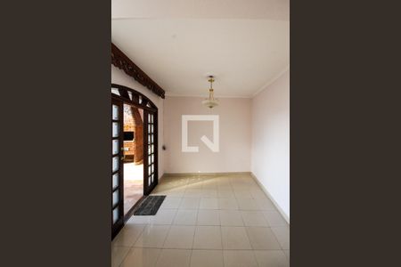 Sala de casa para alugar com 3 quartos, 120m² em Cidade Satélite Santa Bárbara, São Paulo