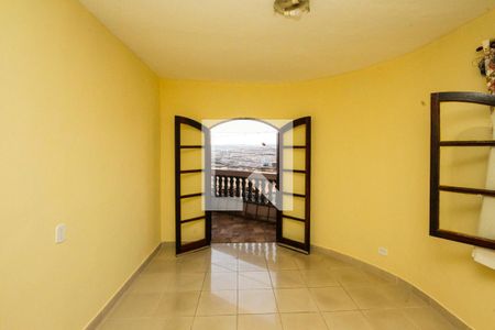 Casa para alugar com 120m², 3 quartos e 2 vagas Casa para alugar com 120m², 3 quartos e 2 vagasQuarto