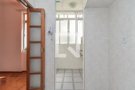 Cozinha de apartamento para alugar com 2 quartos, 60m² em Bela Vista, São Paulo