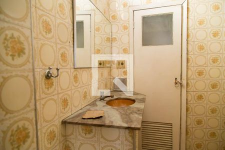 Casa à venda com 300m², 3 quartos e 4 vagasBanheiro da Suíte