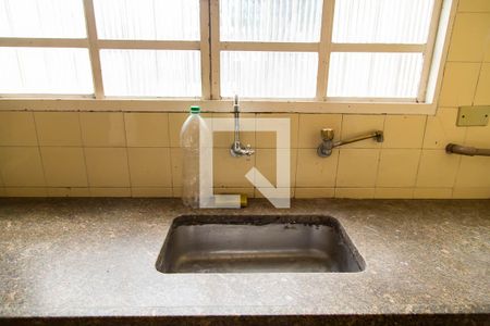 Casa à venda com 300m², 3 quartos e 4 vagasCozinha - Pia