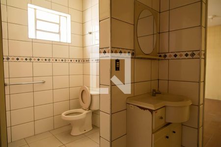 Casa à venda com 300m², 3 quartos e 4 vagasBanheiro da Edícula