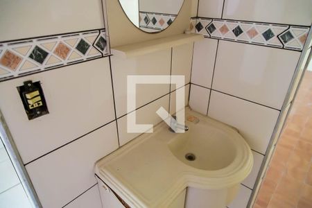 Casa à venda com 300m², 3 quartos e 4 vagasBanheiro da Edícula - pia