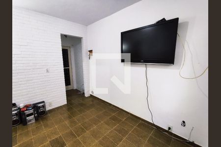 Sala de apartamento para alugar com 2 quartos, 42m² em Todos Os Santos, Rio de Janeiro