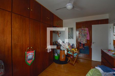 Quarto 1 de apartamento à venda com 2 quartos, 127m² em Jardim Glória, São Paulo