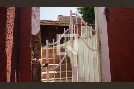 Casa à venda com 220m², 3 quartos e 2 vagasQuintal