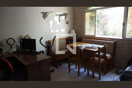 Casa à venda com 220m², 3 quartos e 2 vagasSala/Quarto 2