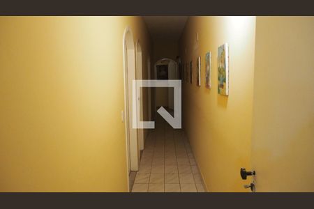 Casa à venda com 220m², 3 quartos e 2 vagasHall