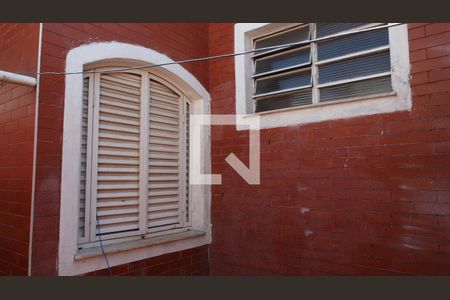 Casa à venda com 220m², 3 quartos e 2 vagasQuintal