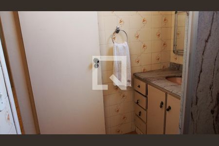 Casa à venda com 220m², 3 quartos e 2 vagasBanheiro