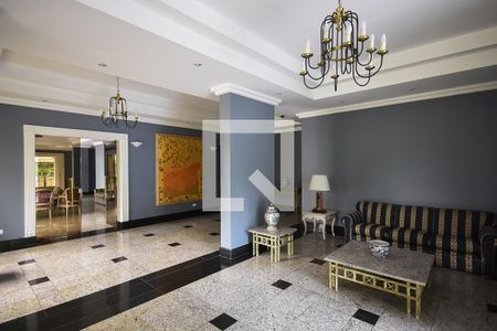 Apartamento para alugar com 3 quartos, 242m² em Vila Suzana, São Paulo