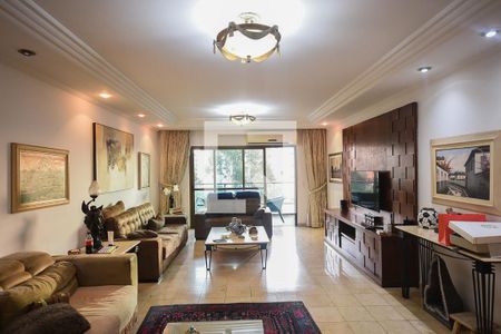Sala de apartamento para alugar com 3 quartos, 242m² em Vila Suzana, São Paulo