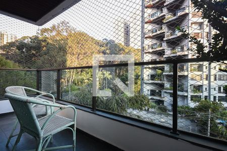 Varanda 1 de apartamento para alugar com 3 quartos, 242m² em Vila Suzana, São Paulo