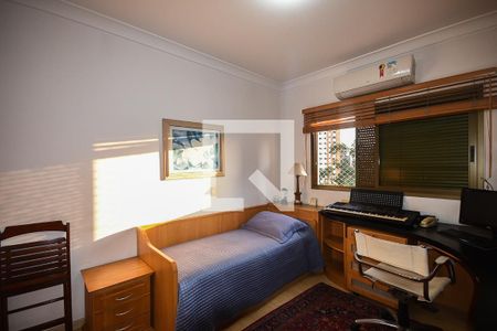 Apartamento à venda com 242m², 3 quartos e 4 vagas Apartamento à venda com 242m², 3 quartos e 4 vagasSuíte 1