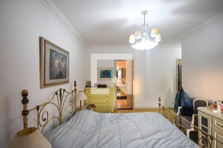 Apartamento à venda com 242m², 3 quartos e 4 vagas Apartamento à venda com 242m², 3 quartos e 4 vagasSuíte 3