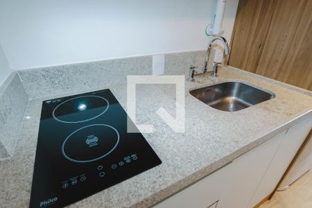 Cozinha de kitnet/studio para alugar com 1 quarto, 25m² em Butantã, São Paulo