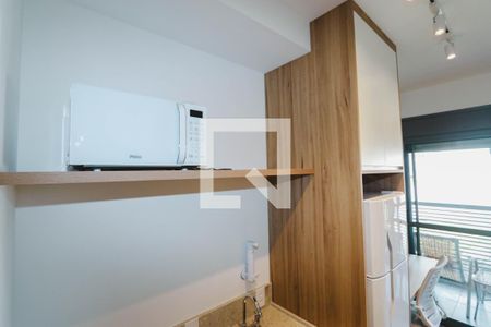 Cozinha de kitnet/studio para alugar com 1 quarto, 25m² em Butantã, São Paulo