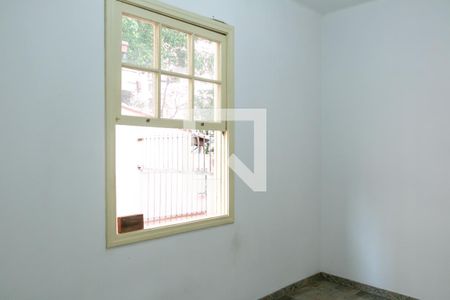 Casa à venda com 340m², 3 quartos e 8 vagasQuarto 2