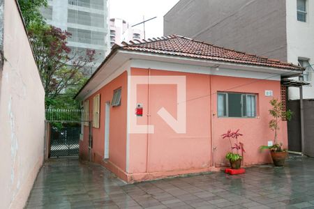 Casa à venda com 340m², 3 quartos e 8 vagasQuintal