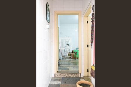 Casa à venda com 340m², 3 quartos e 8 vagasBanheiro 2