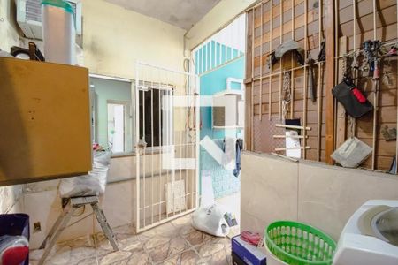 Casa para alugar com 180m², 2 quartos e 4 vagas Casa para alugar com 180m², 2 quartos e 4 vagasQuintal